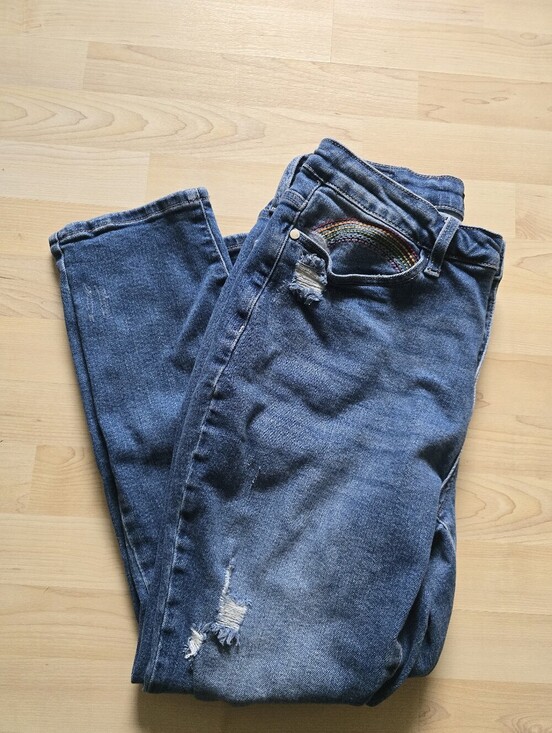 Judy Blue Denim - Judy Blue Embroidered Rainbow Pocket Straight Fit Jeans Size 14W